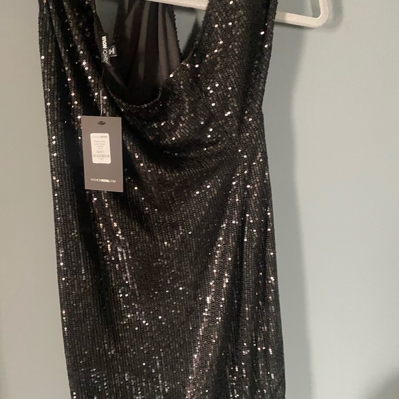 SOLD out brand new w tags Fashion Nova Mini Dress - Picture 3 of 4